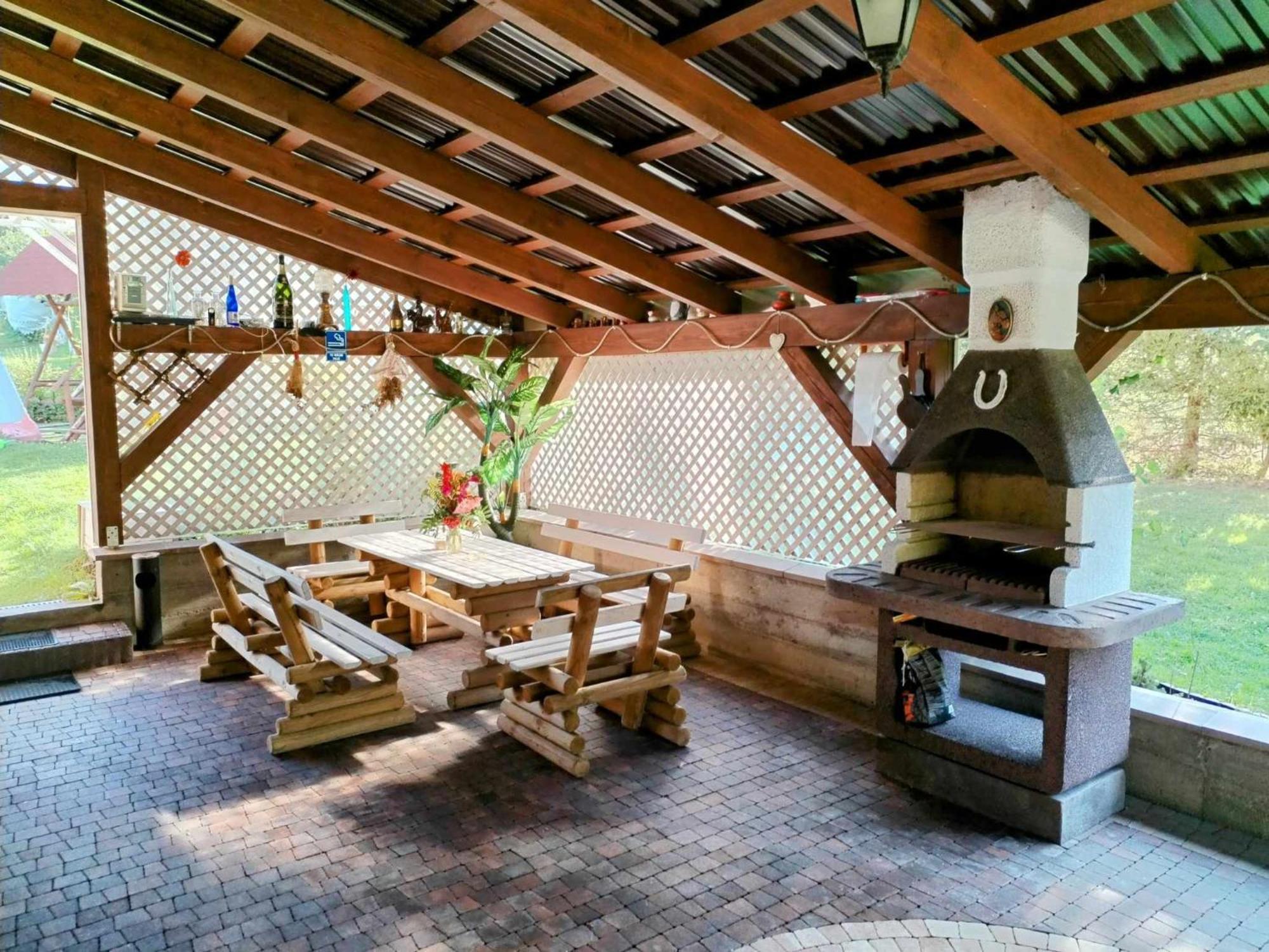 Pokoje Na Brzegu Lapsze Wyzne Exterior photo
