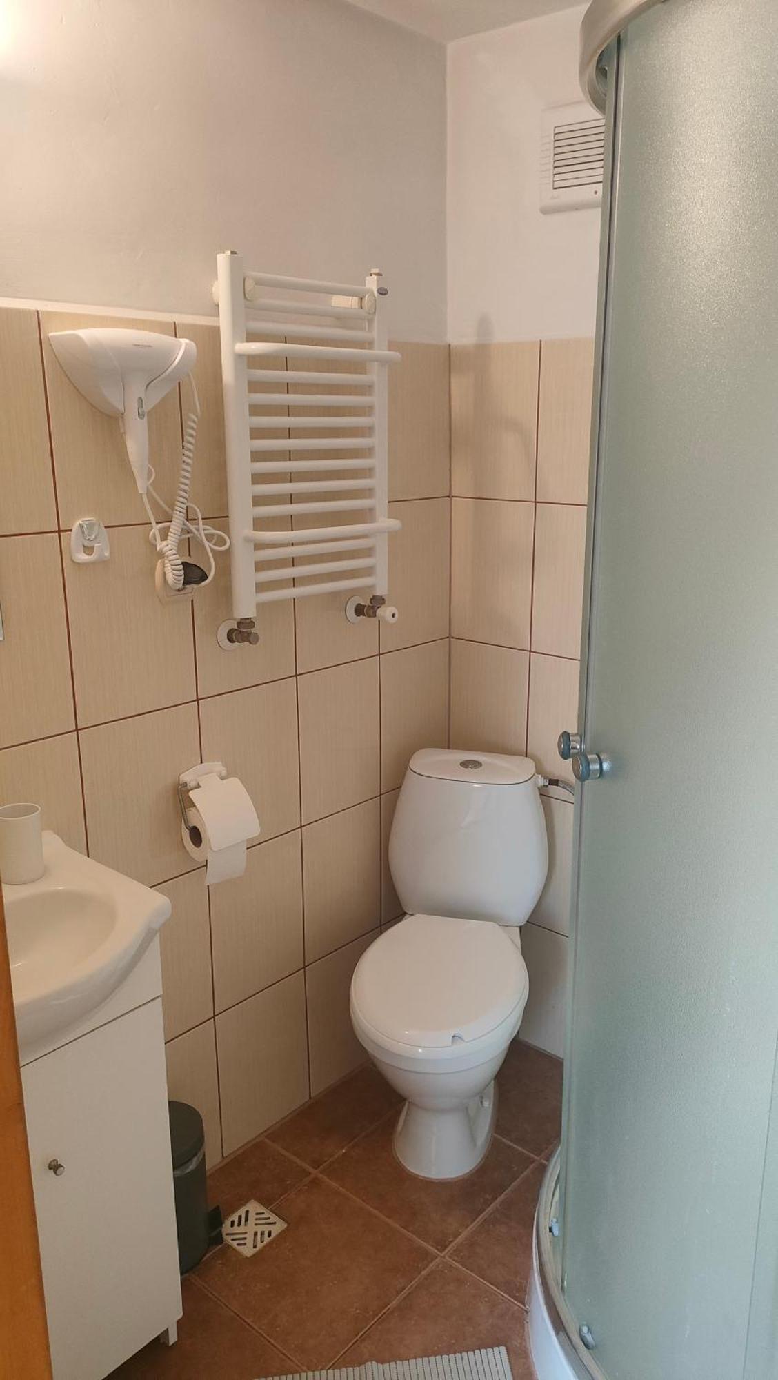 Pokoje Na Brzegu Lapsze Wyzne Exterior photo